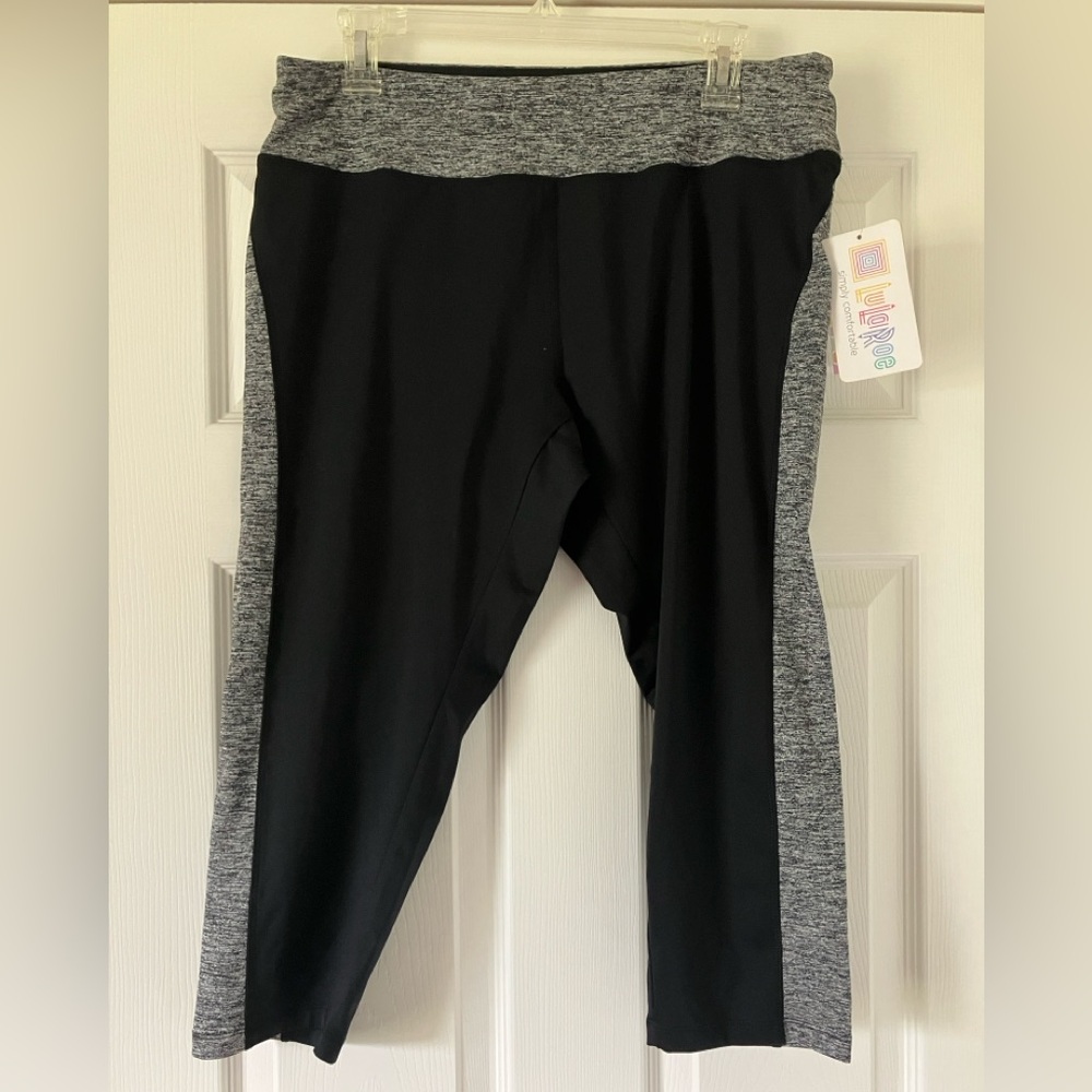 LuLaRoe The Jade Capri Legging
